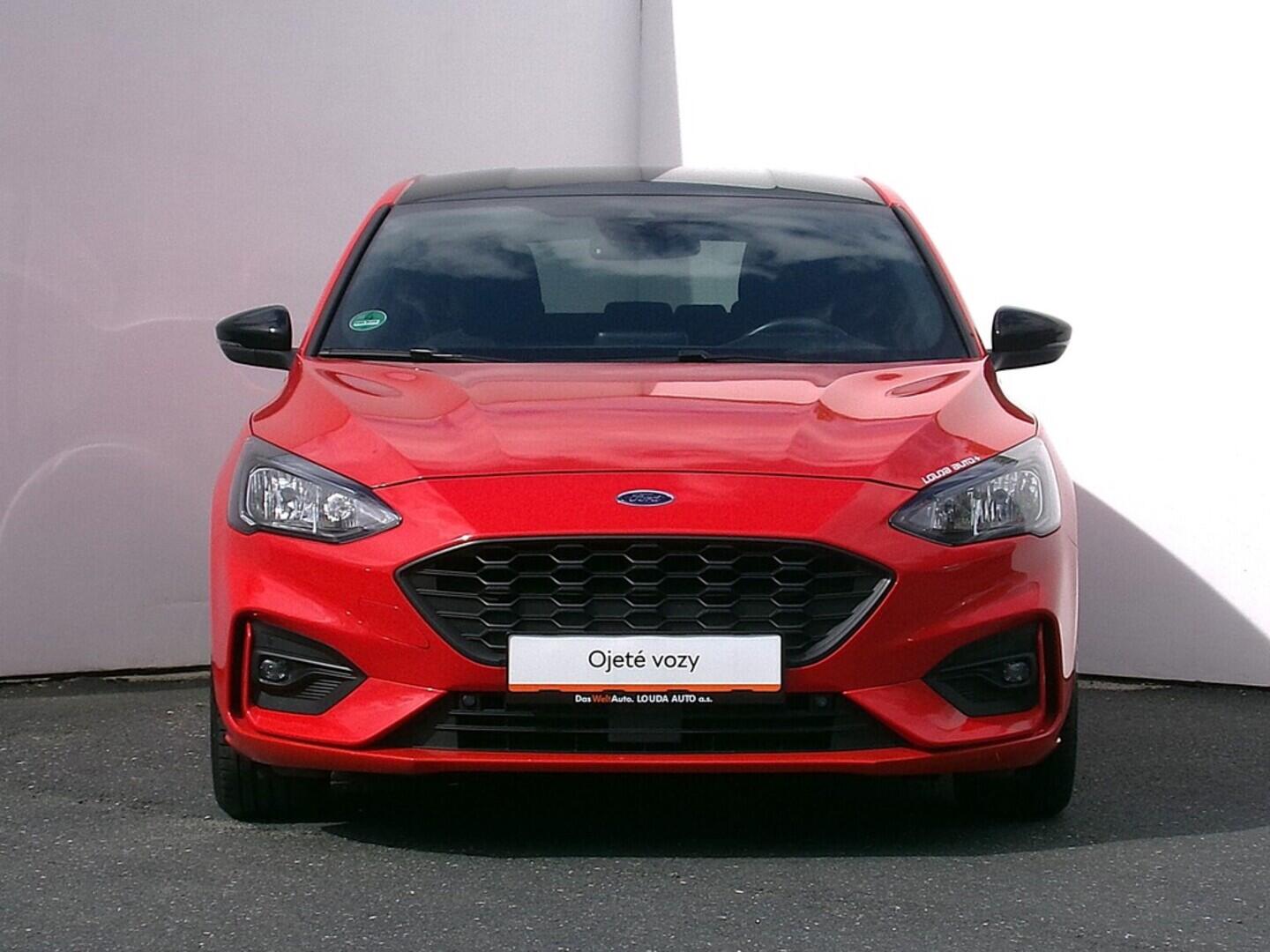 O419V07758_13.webp_FOCUS ST line 1.0  92 kW manuál