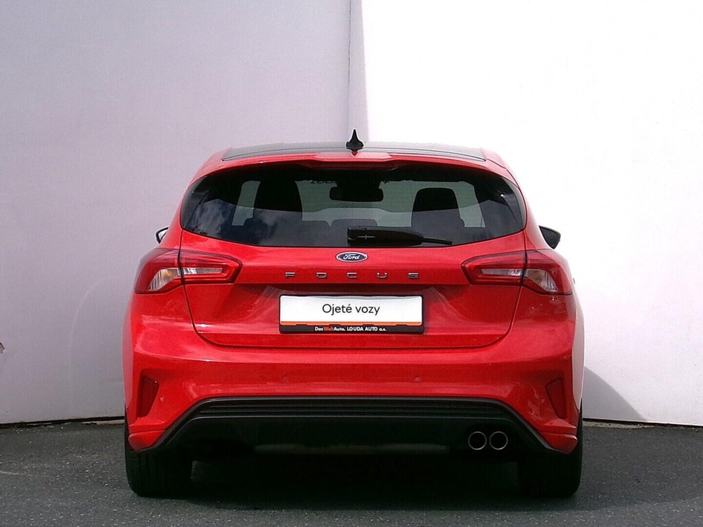 O419V07758_17.webp_FOCUS ST line 1.0  92 kW manuál