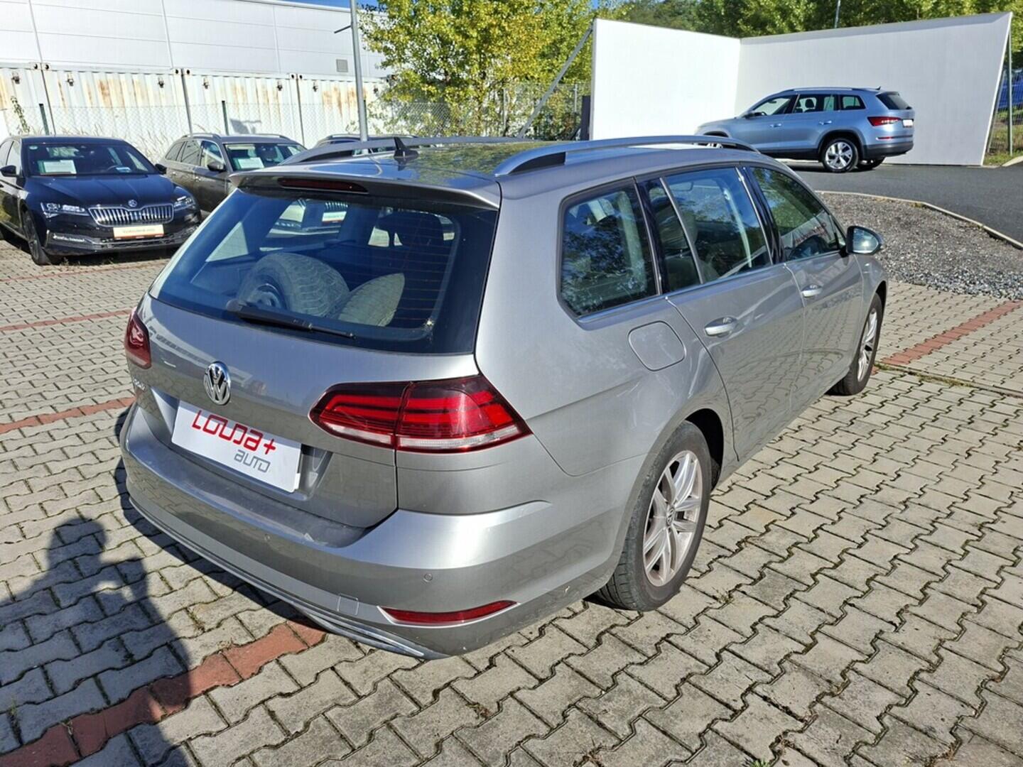 O419V07760_11.webp_GOLF VARIANT Highline 1.5 TSI 110 kW automat, DPH