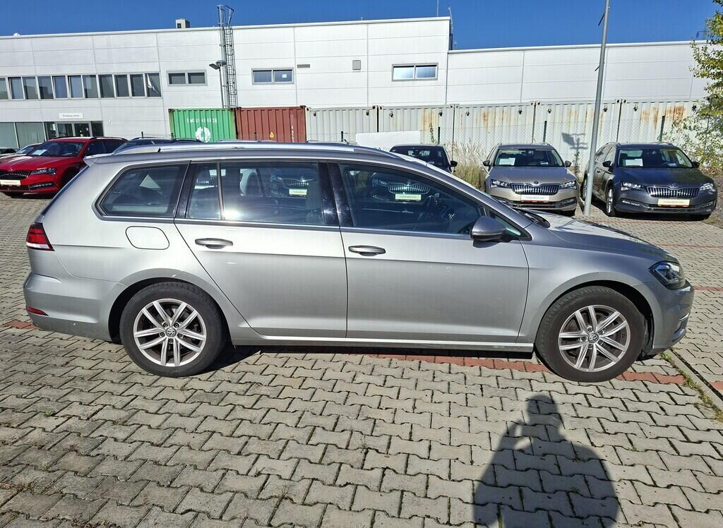 O419V07760_12.webp_GOLF VARIANT Highline 1.5 TSI 110 kW automat, DPH