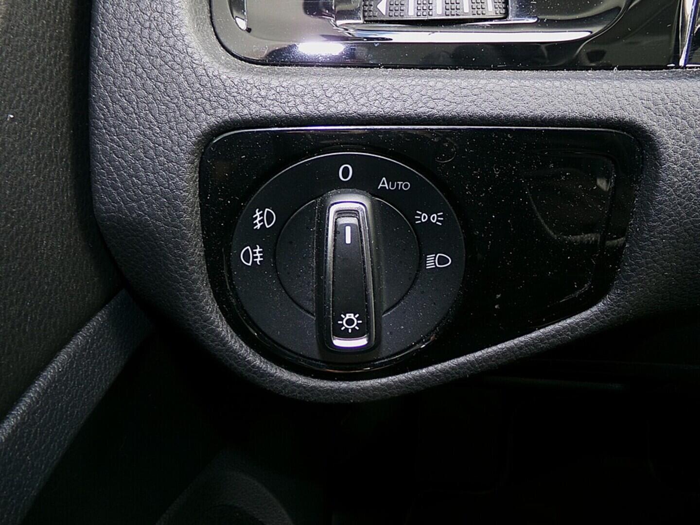 O419V07760_22.webp_GOLF VARIANT Highline 1.5 TSI 110 kW automat, DPH