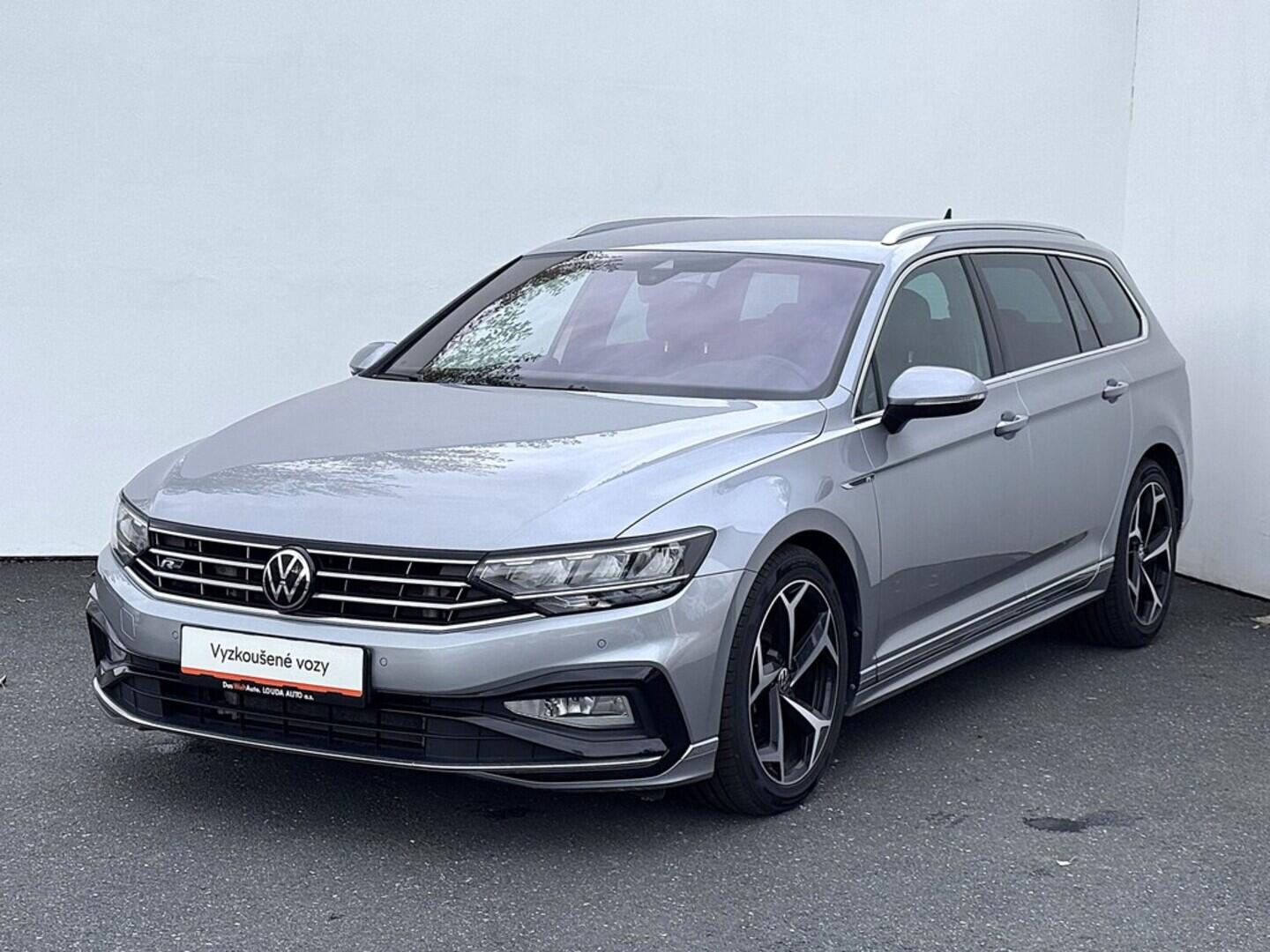 O419V07763_10.webp_PASSAT VARIANT R-Line 2.0 TSI 140 kW automat, DPH