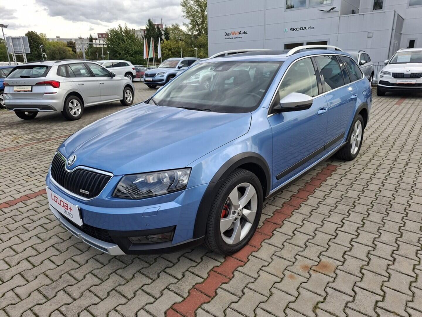 O419V07771_10.webp_OCTAVIA Scout 1.8 TSI 132 kW automat