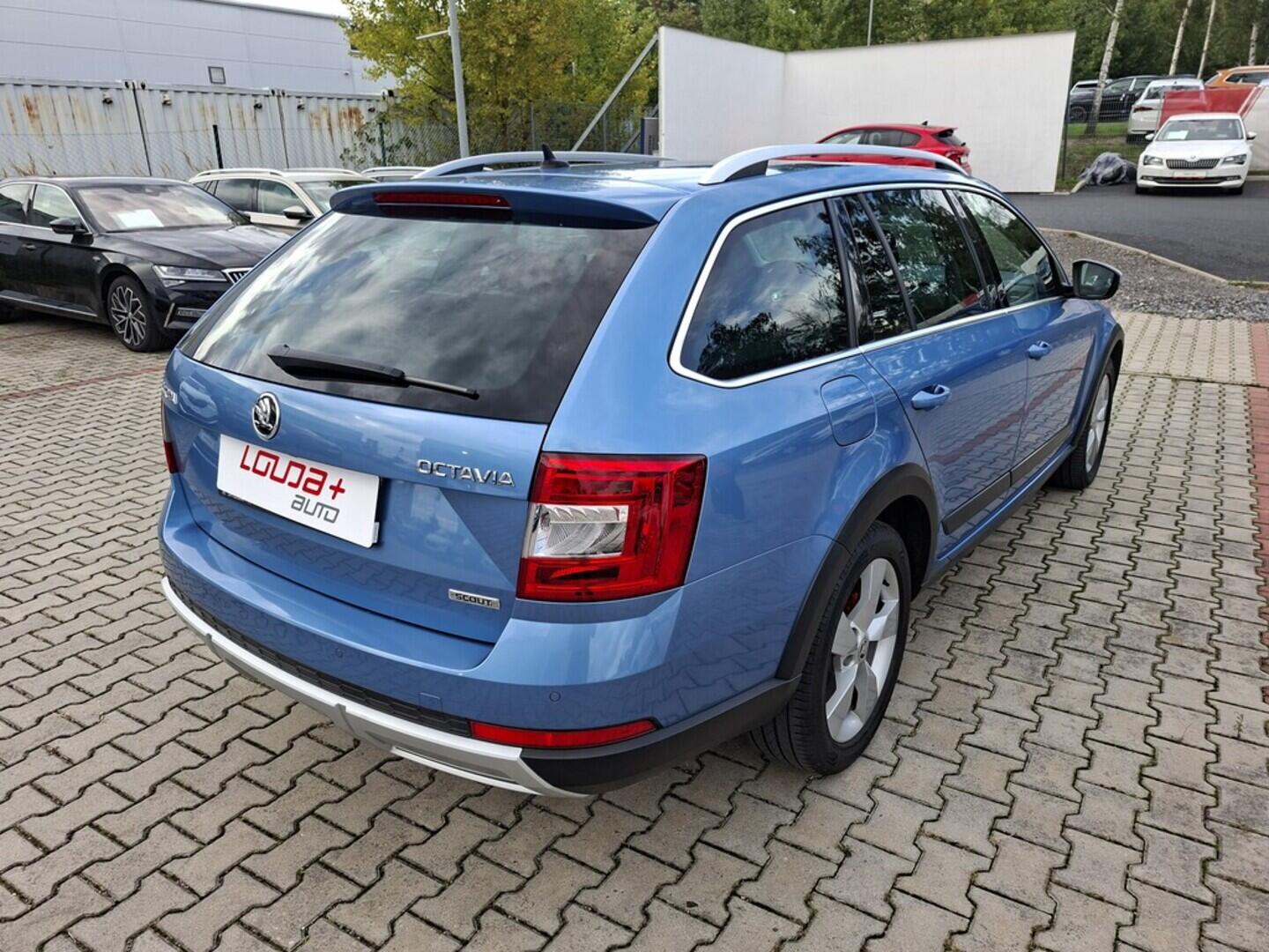 O419V07771_11.webp_OCTAVIA Scout 1.8 TSI 132 kW automat