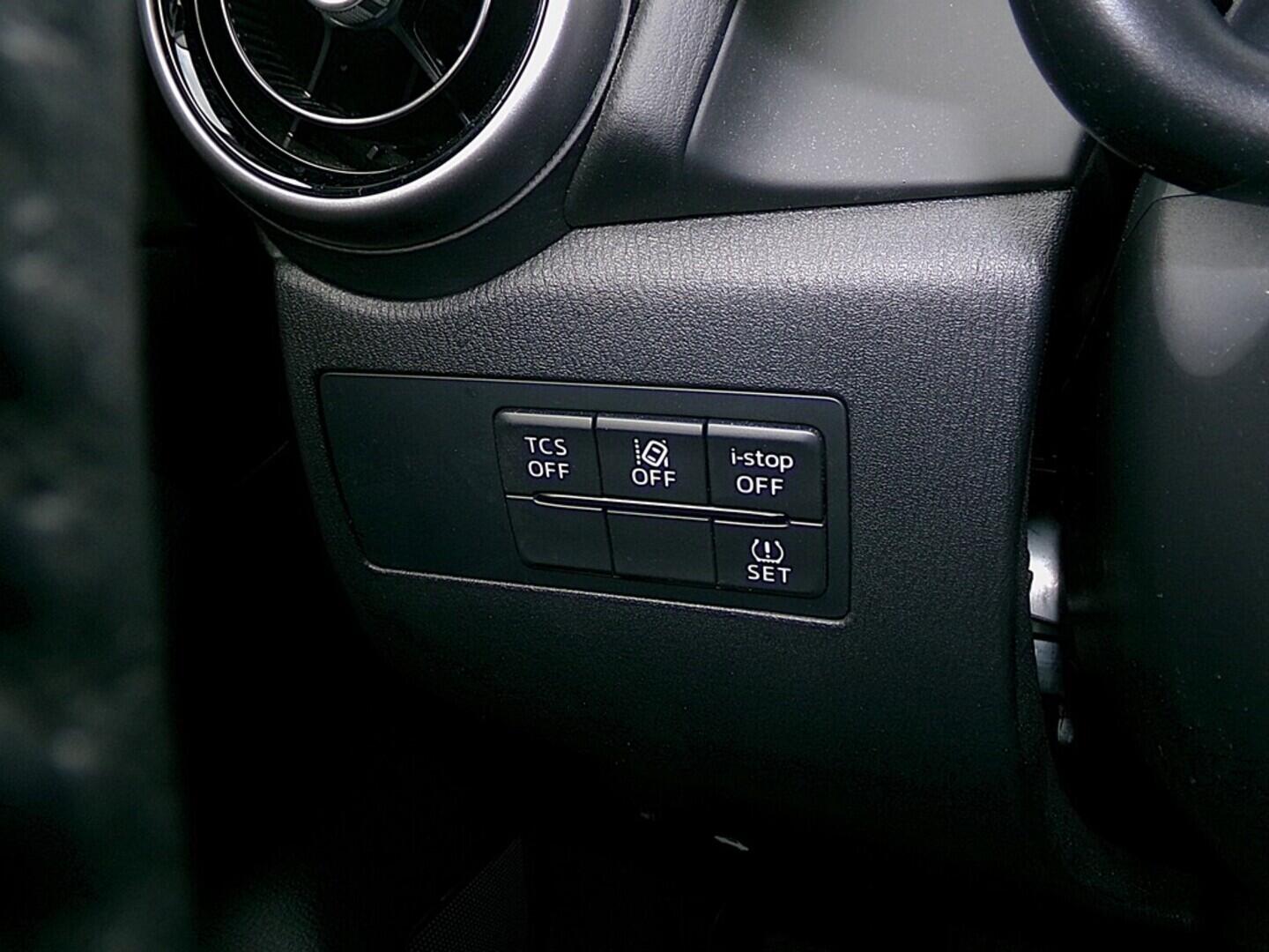 O419V07774_22.webp_CX-3 Attraction 2.0  89 kW automat