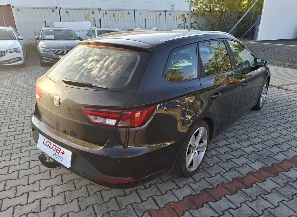 O419V07784_11.webp_LEON FR 2.0 TDI 110 kW manuál