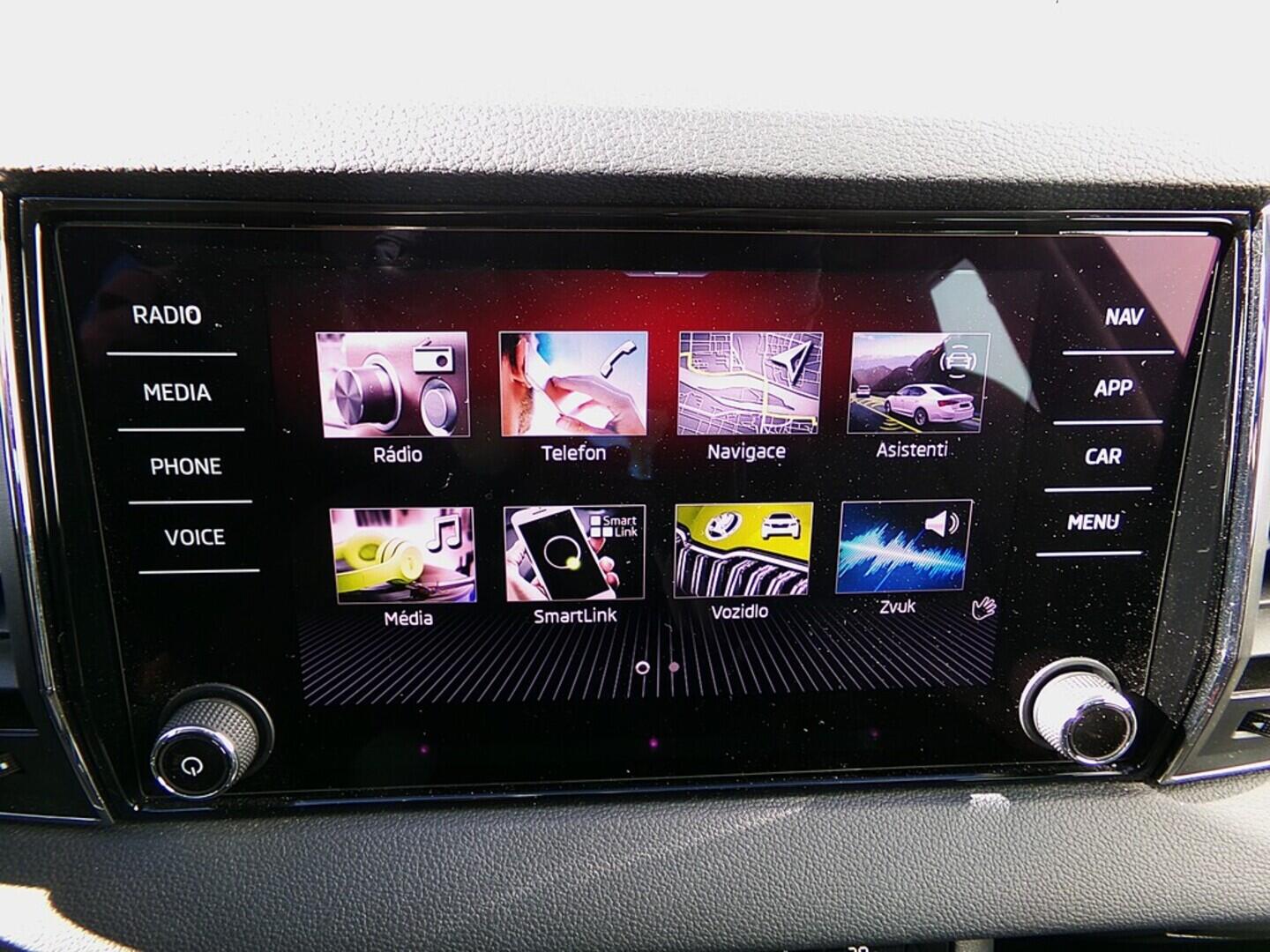 O419V07788_25.webp_KAROQ Style 1.5 TSI 110 kW automat, DPH