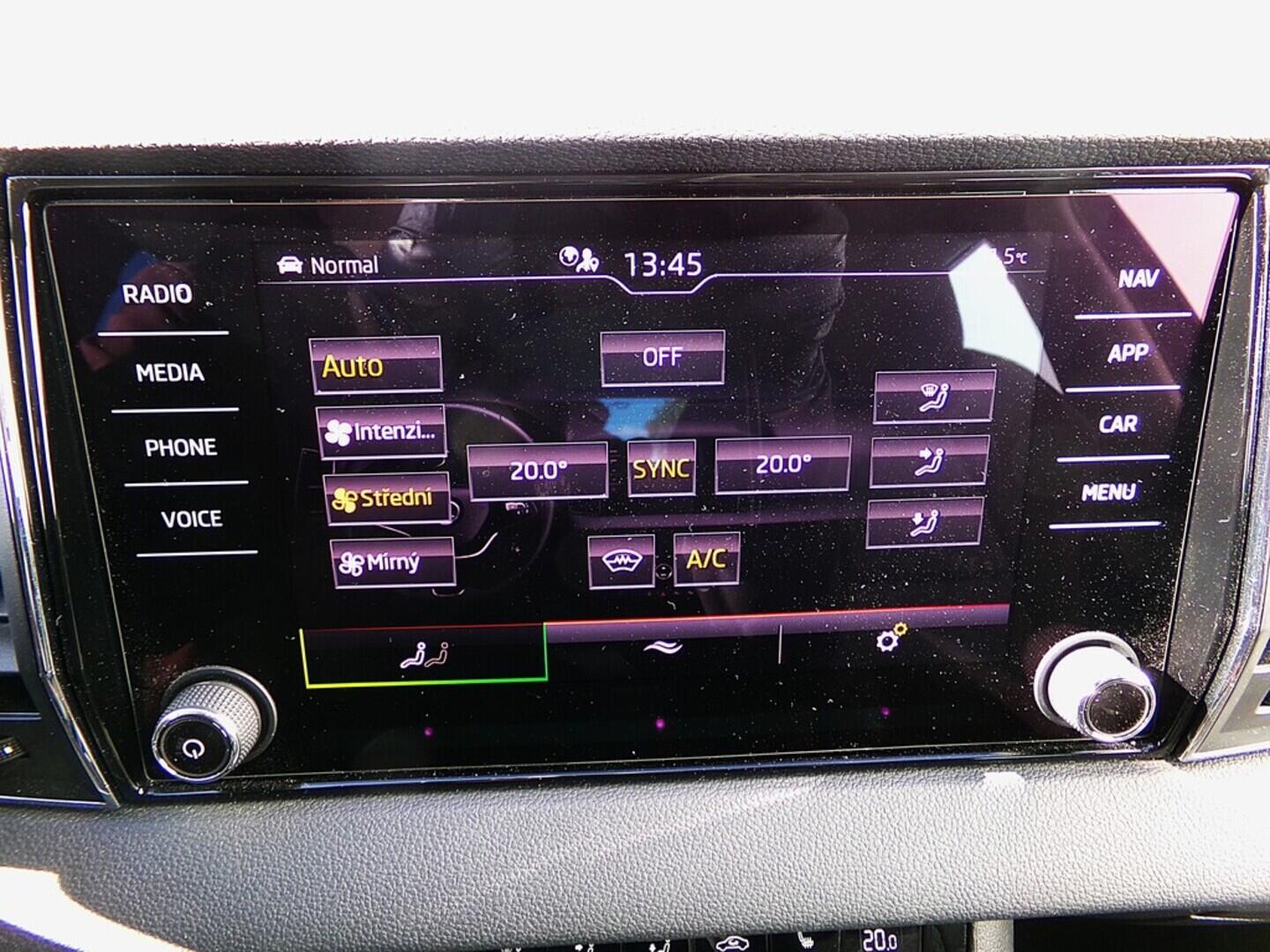 O419V07788_31.webp_KAROQ Style 1.5 TSI 110 kW automat, DPH