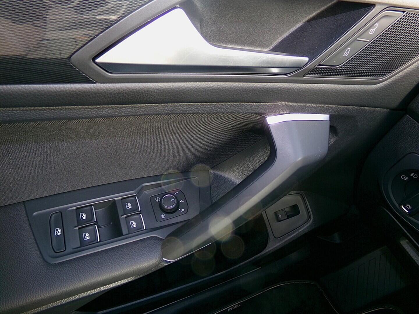 O419V07796_21.webp_TIGUAN ALLSPACE Highline 1.5 TSI 110 kW automat