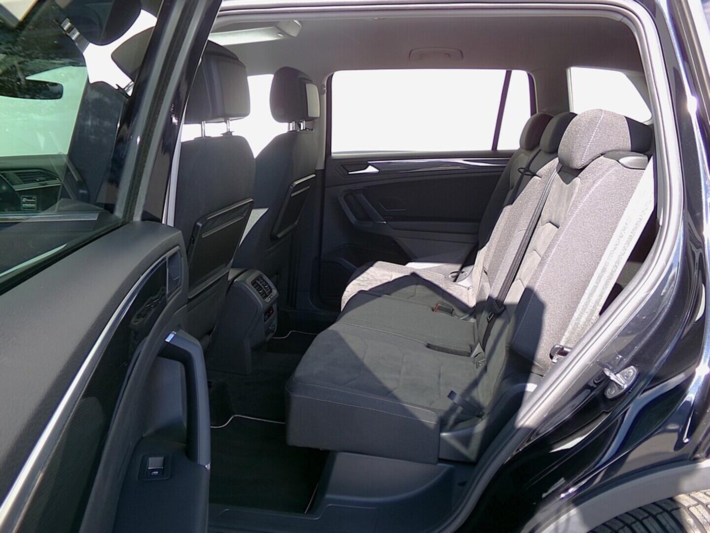 O419V07796_33.webp_TIGUAN ALLSPACE Highline 1.5 TSI 110 kW automat
