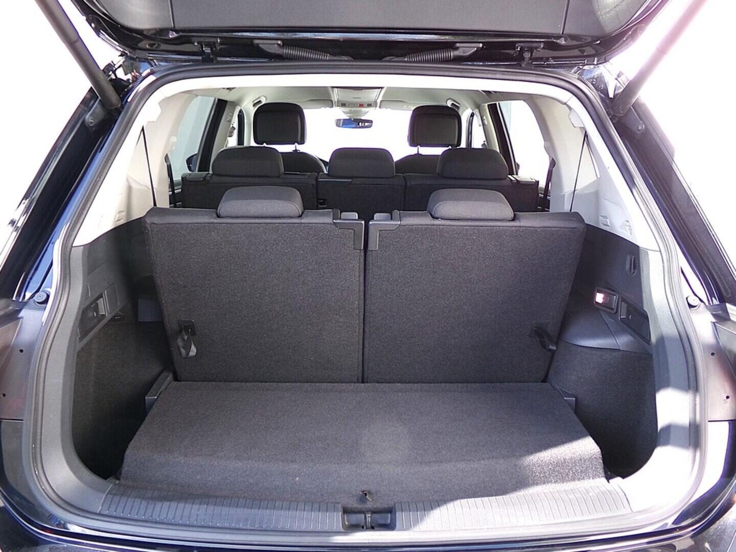 O419V07796_36.webp_TIGUAN ALLSPACE Highline 1.5 TSI 110 kW automat