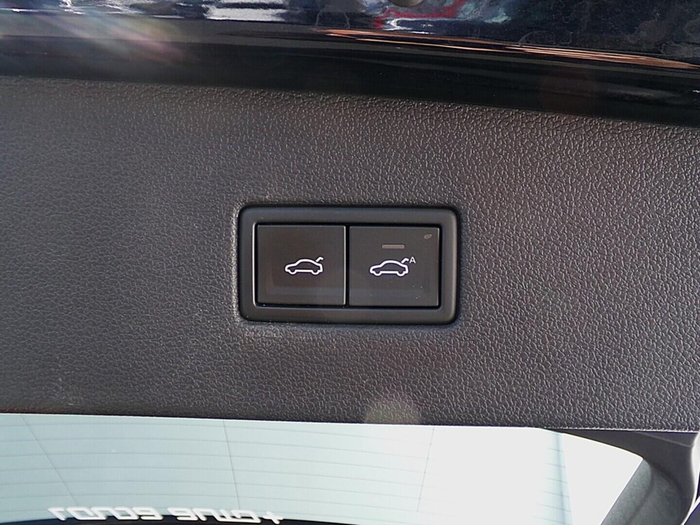 O419V07796_37.webp_TIGUAN ALLSPACE Highline 1.5 TSI 110 kW automat