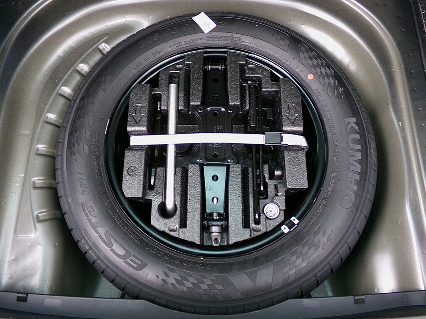 O419V07799_37.webp_OCTAVIA Selection 1.5 TSI 110 kW manuál, DPH