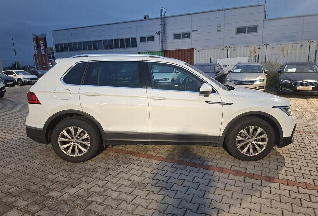 O419V07800_12.webp_TIGUAN Life 2.0 TDI 110 kW manuál