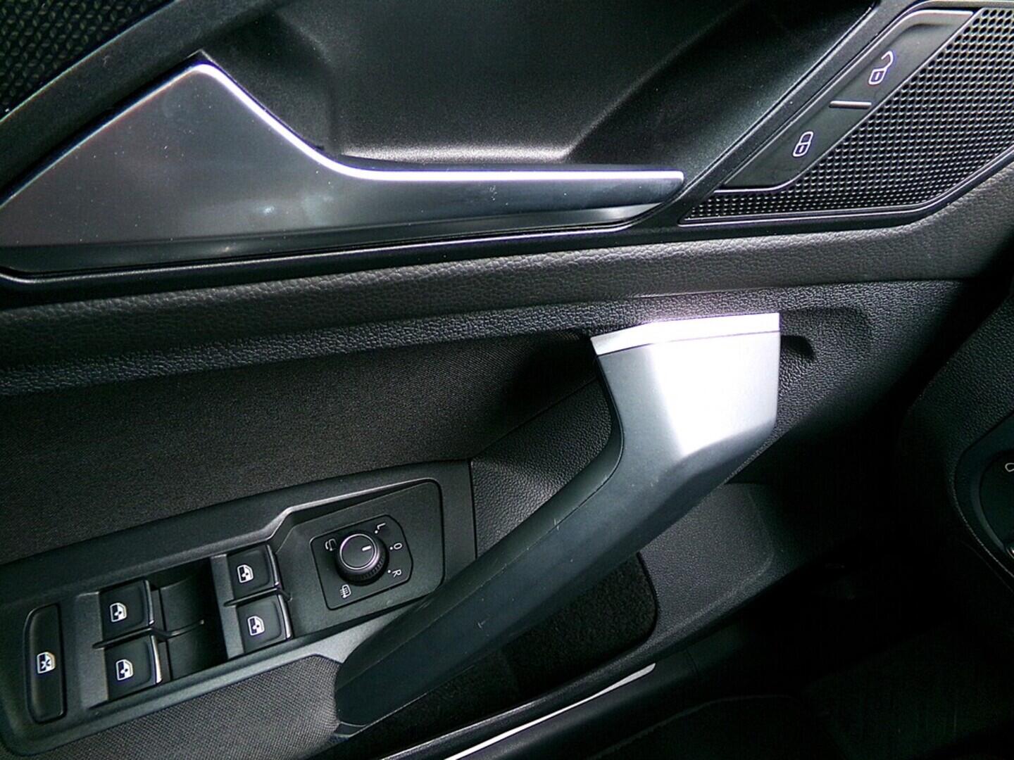 O419V07800_21.webp_TIGUAN Life 2.0 TDI 90 kW manuál