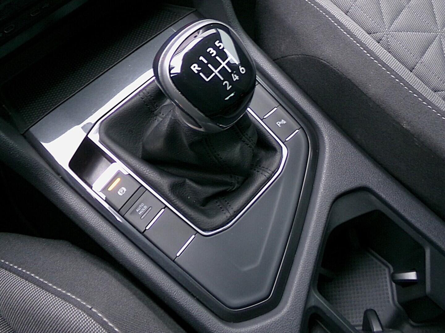 O419V07800_33.webp_TIGUAN Life 2.0 TDI 90 kW manuál