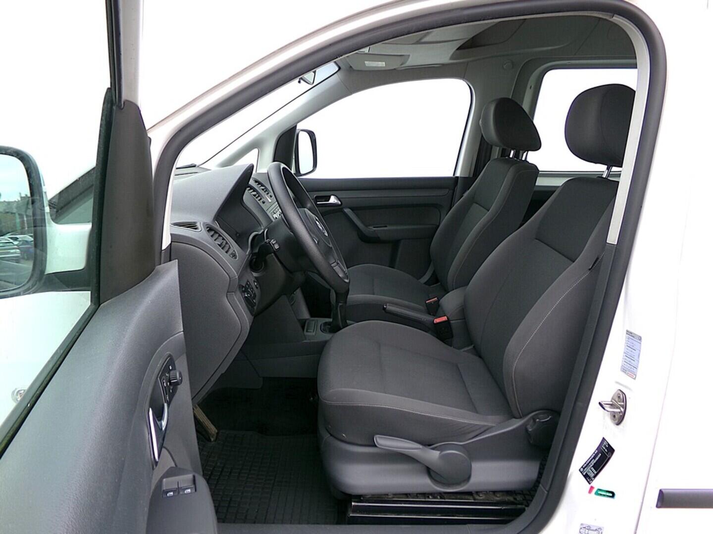 O419V07804_20.webp_CADDY Trendline 2.0 TSI CNG 80 kW manuál, DPH