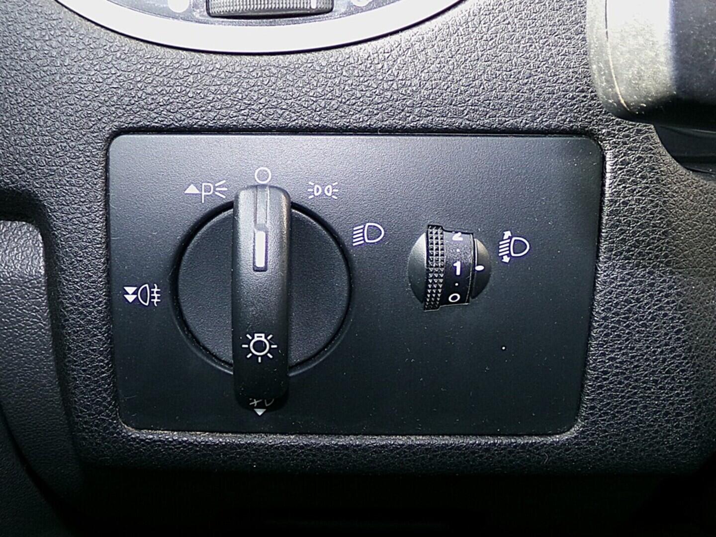 O419V07816_22.webp_FOCUS Trend 1.6  74 kW manuál