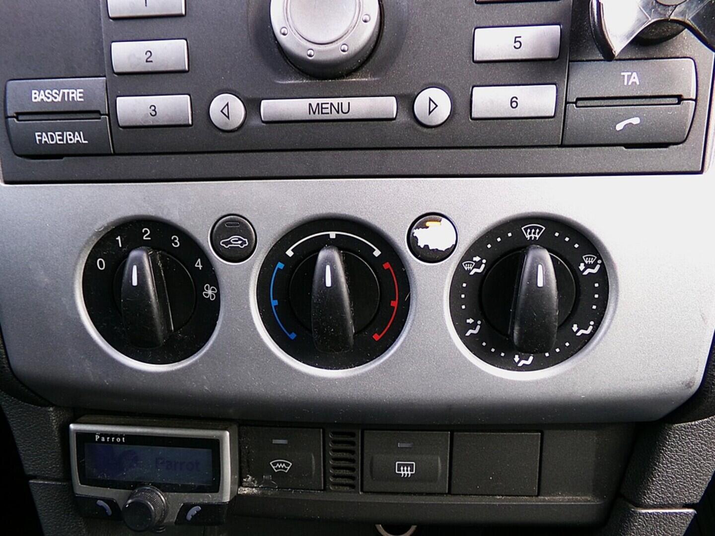 O419V07816_26.webp_FOCUS Trend 1.6  74 kW manuál