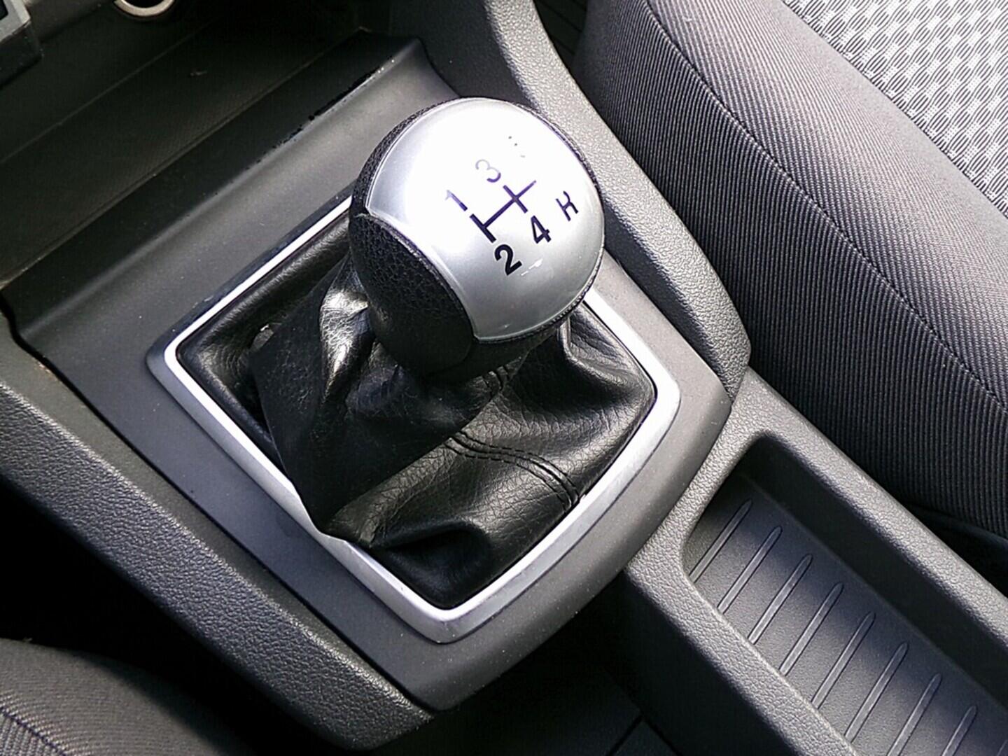 O419V07816_27.webp_FOCUS Trend 1.6  74 kW manuál