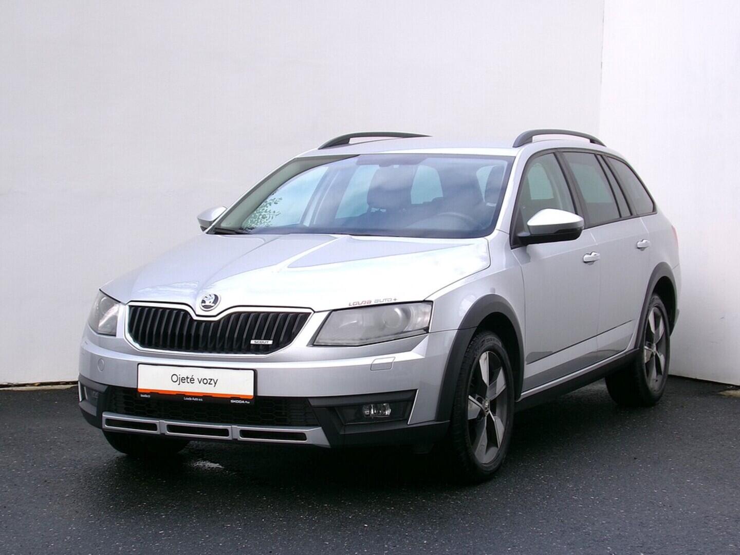 O419V07823_10.webp_OCTAVIA Scout 2.0 TDI 135 kW automat