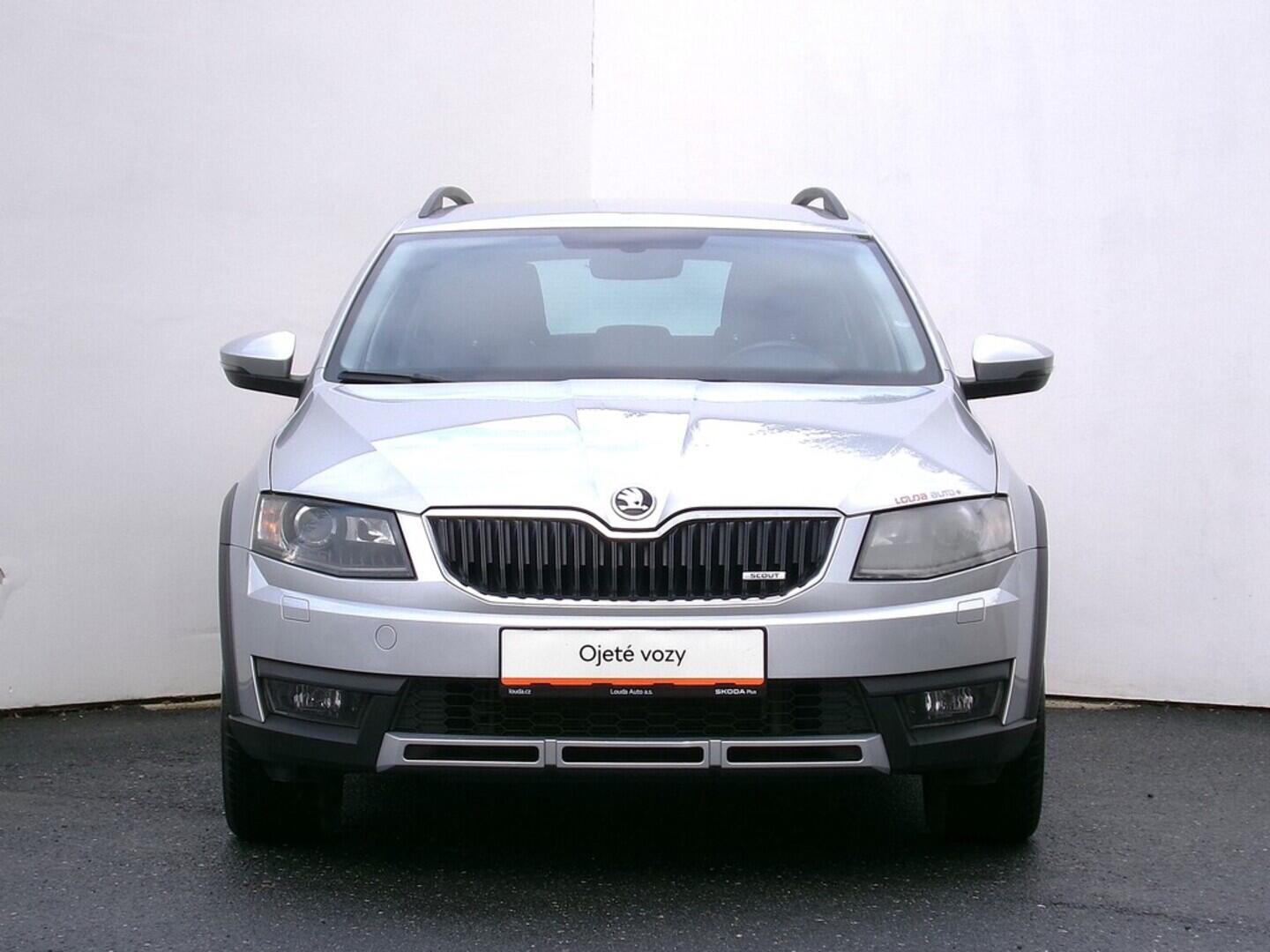 O419V07823_13.webp_OCTAVIA Scout 2.0 TDI 135 kW automat