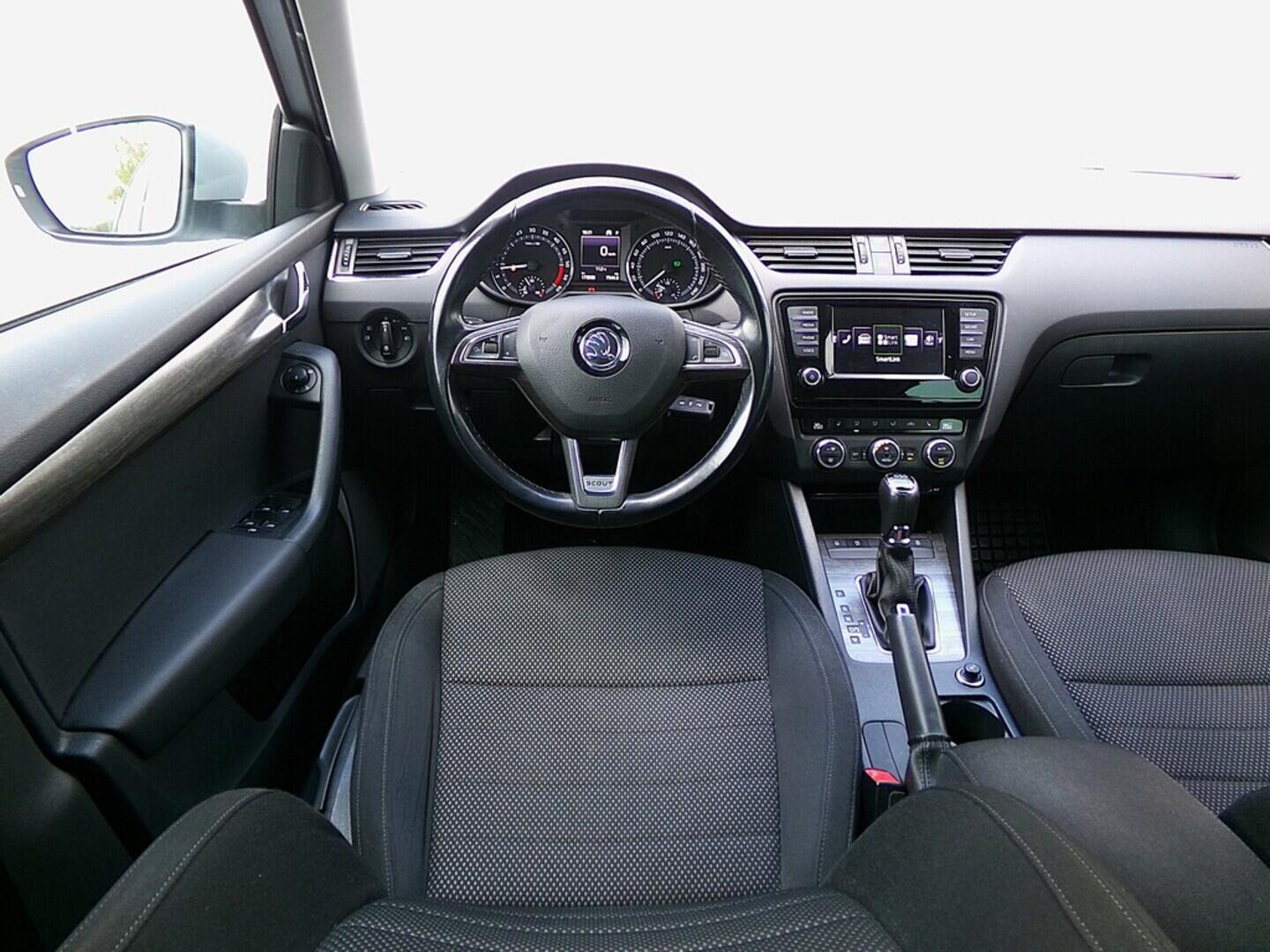 O419V07823_24.webp_OCTAVIA Scout 2.0 TDI 135 kW automat