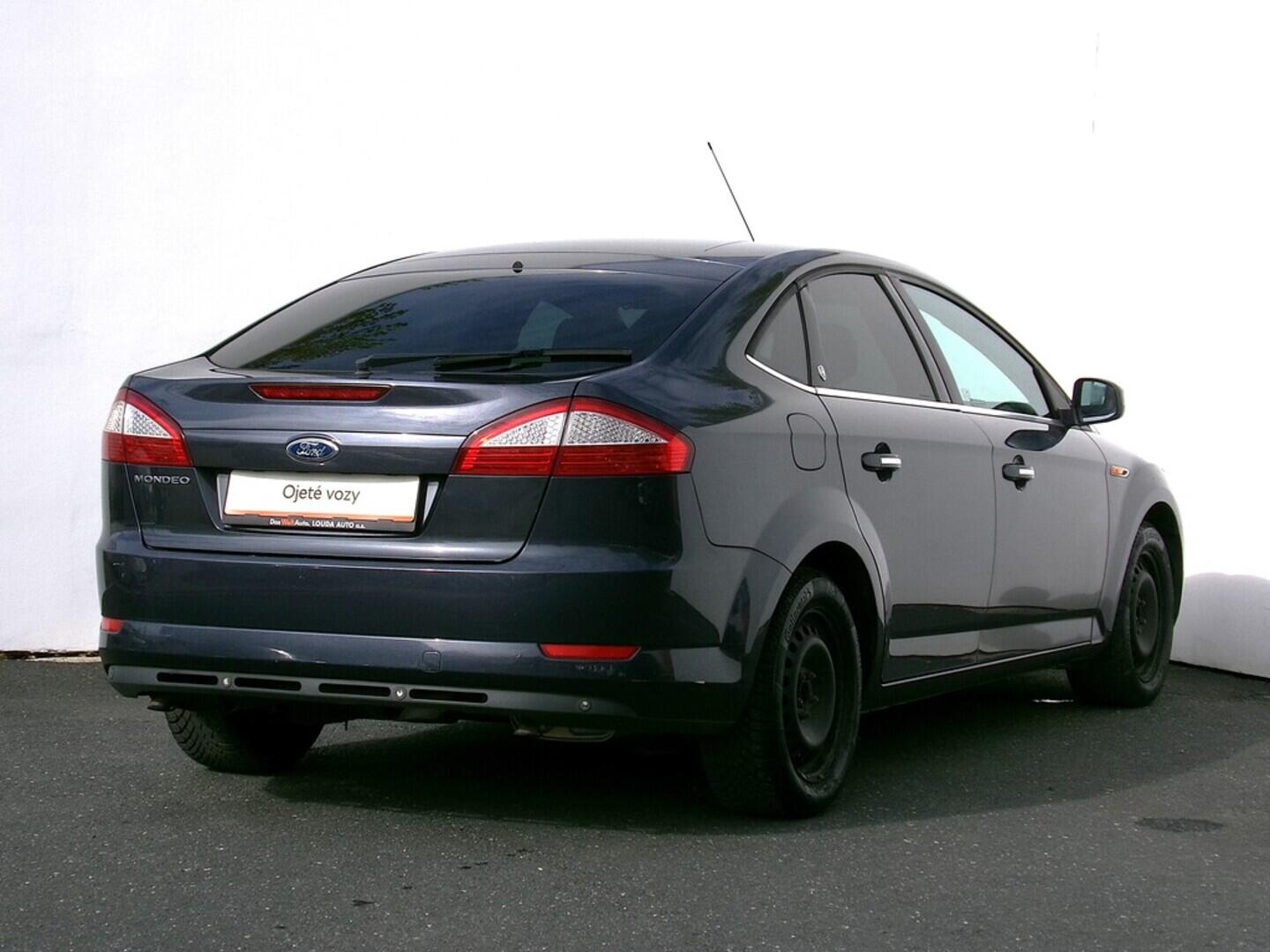 O419V07826_11.webp_MONDEO Ghia 2.3 Duratec 118 kW automat