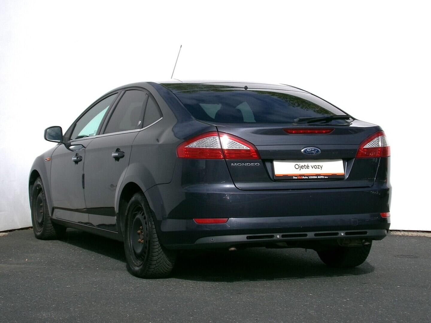 O419V07826_15.webp_MONDEO Ghia 2.3 Duratec 118 kW automat