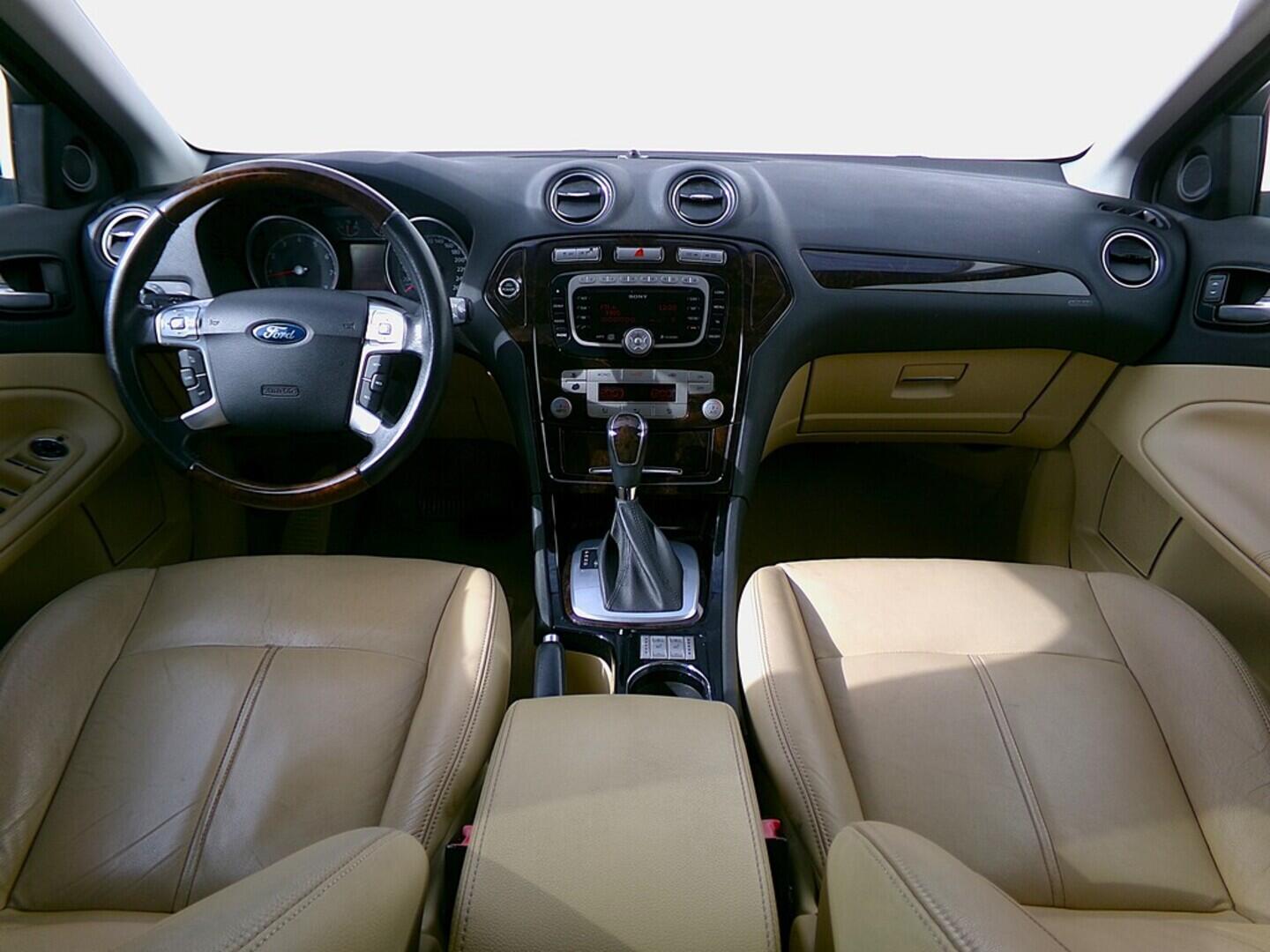 O419V07826_18.webp_MONDEO Ghia 2.3 Duratec 118 kW automat