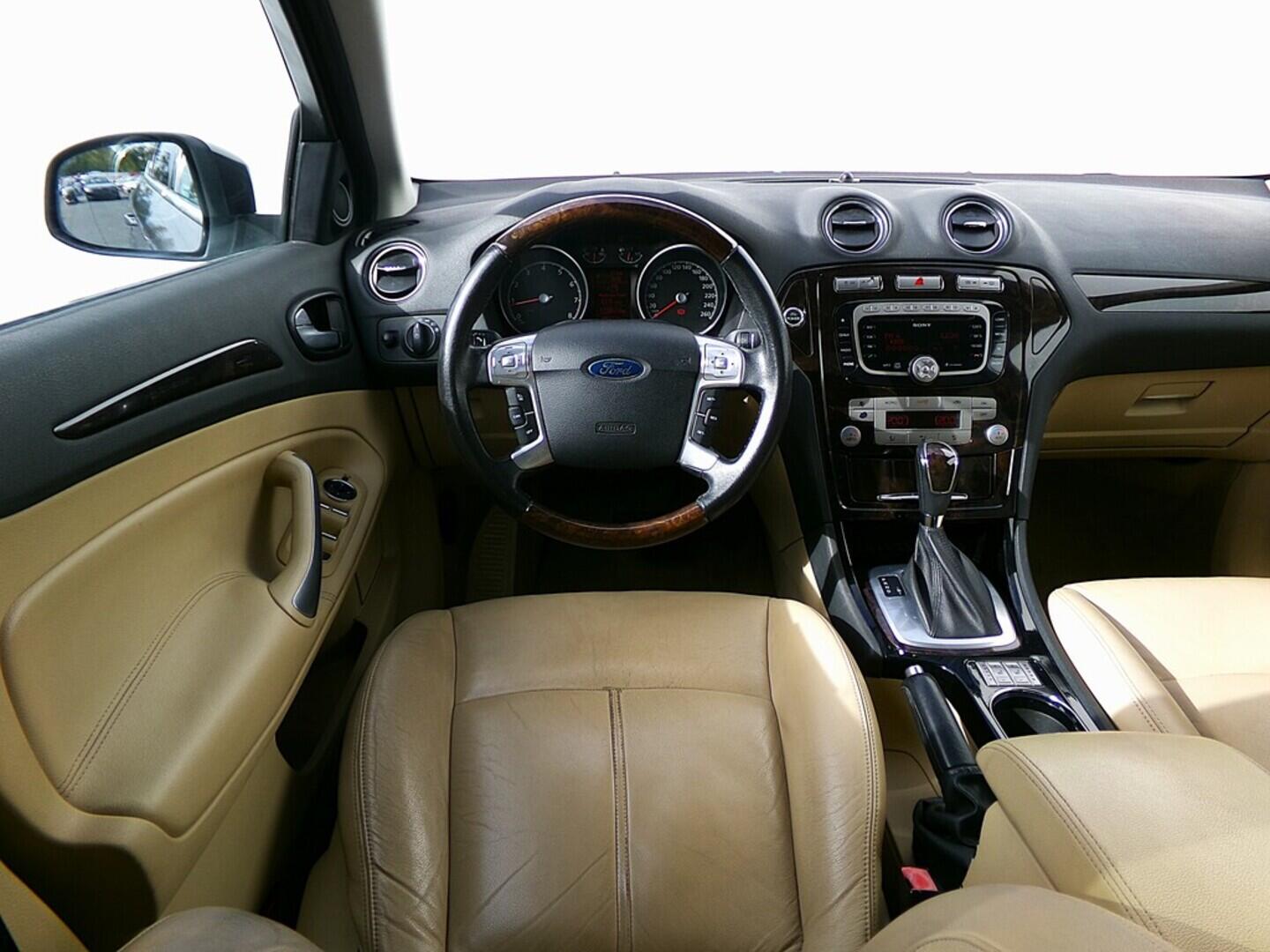 O419V07826_24.webp_MONDEO Ghia 2.3 Duratec 118 kW automat