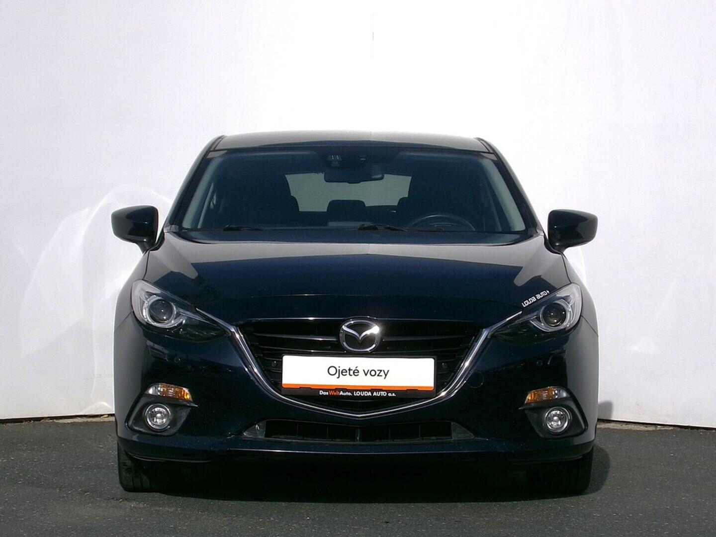 O419V07828_13.webp_3 Revolution 2.0  88 kW manuál