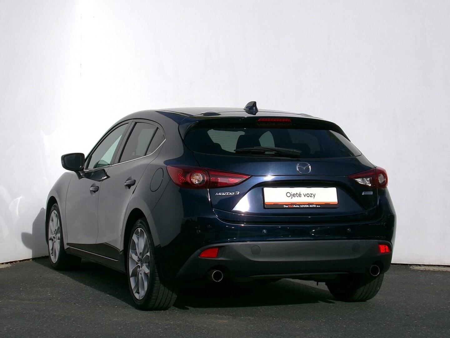 O419V07828_15.webp_3 Revolution 2.0  88 kW manuál