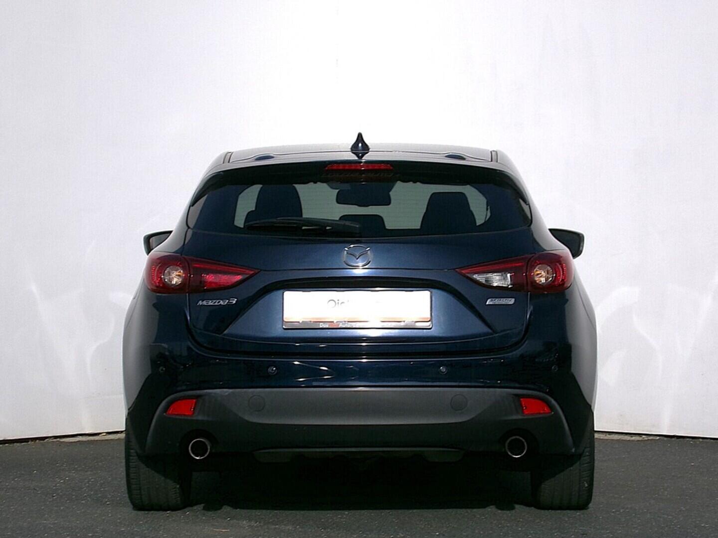 O419V07828_17.webp_3 Revolution 2.0  88 kW manuál