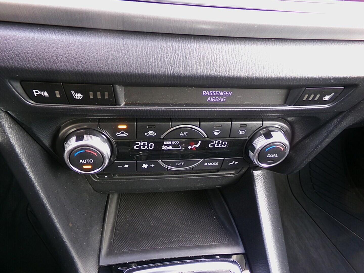 O419V07828_31.webp_3 Revolution 2.0  88 kW manuál