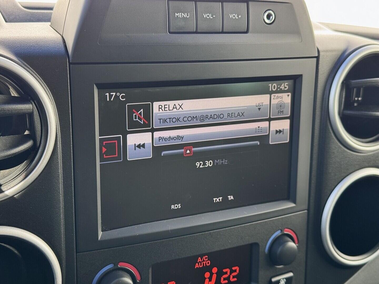 O419V07829_25.webp_BERLINGO Shine 1.6 Blue Hdi 88 kW manuál, DPH