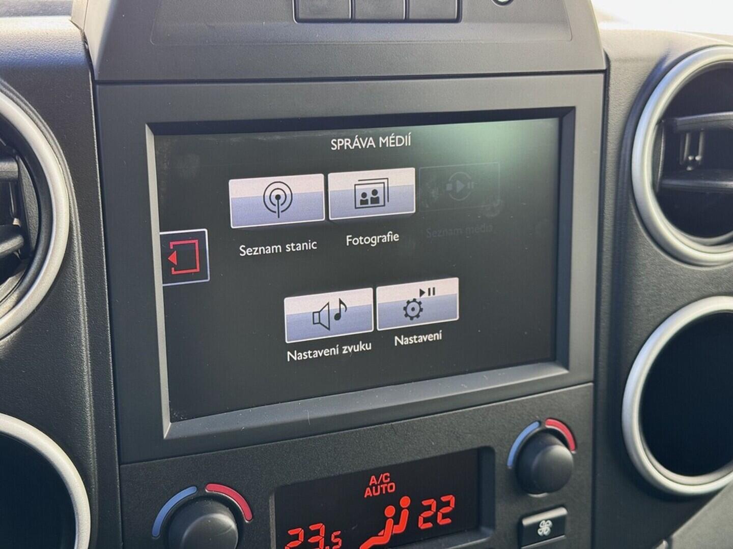 O419V07829_26.webp_BERLINGO Shine 1.6 Blue Hdi 88 kW manuál, DPH