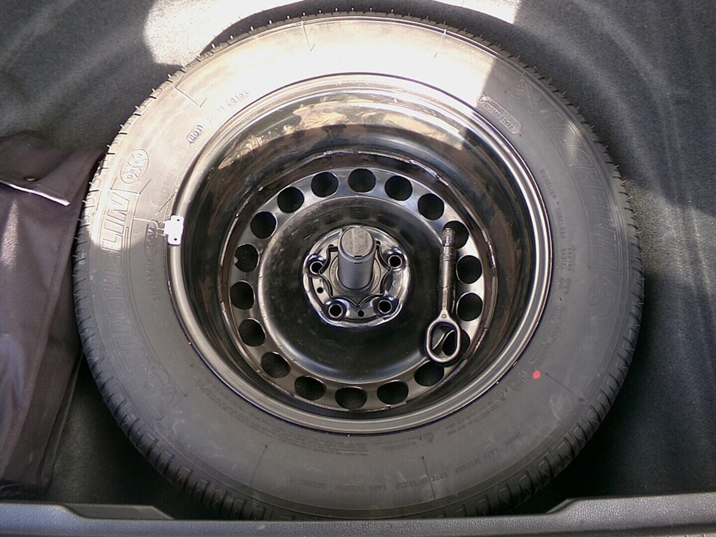 O419V07830_34.webp_PASSAT Highline 2.0 TDI 110 kW automat