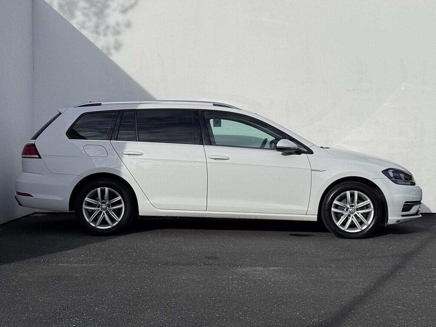 O419V07839_16.webp_GOLF Highline 1.5 TGI 96 kW automat, DPH