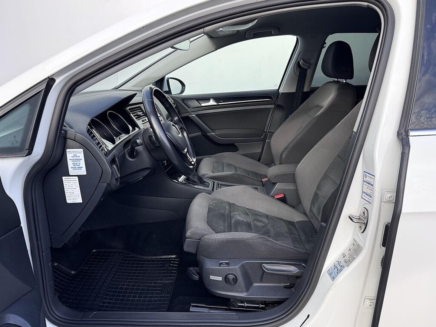 O419V07839_20.webp_GOLF Highline 1.5 TGI 96 kW automat, DPH