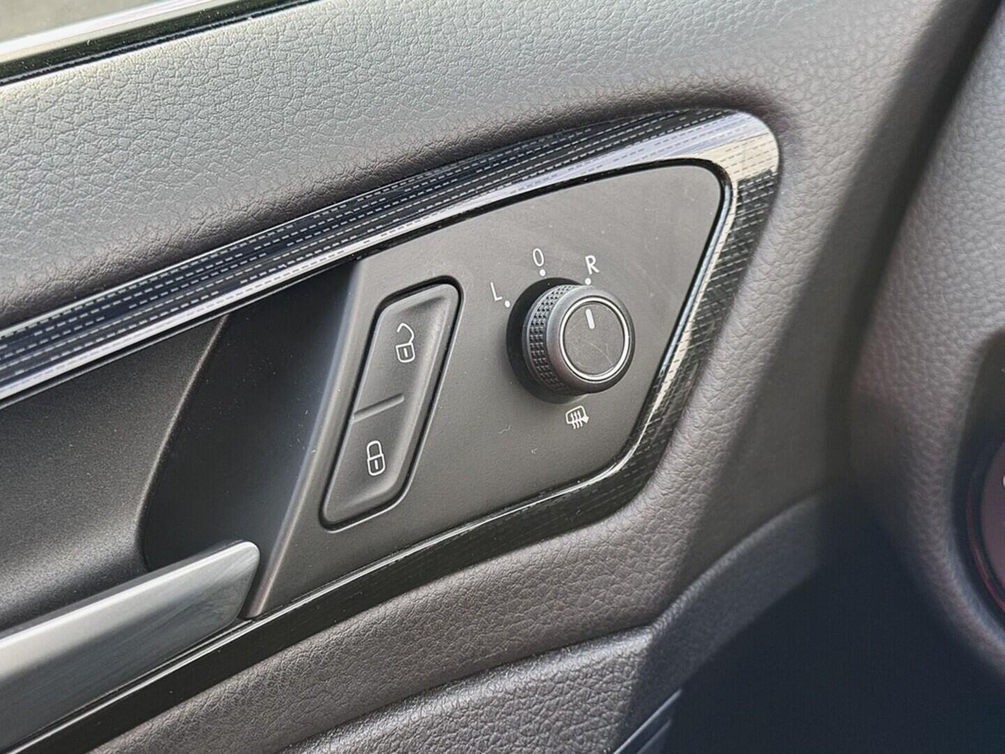 O419V07839_22.webp_GOLF Highline 1.5 TGI 96 kW automat, DPH