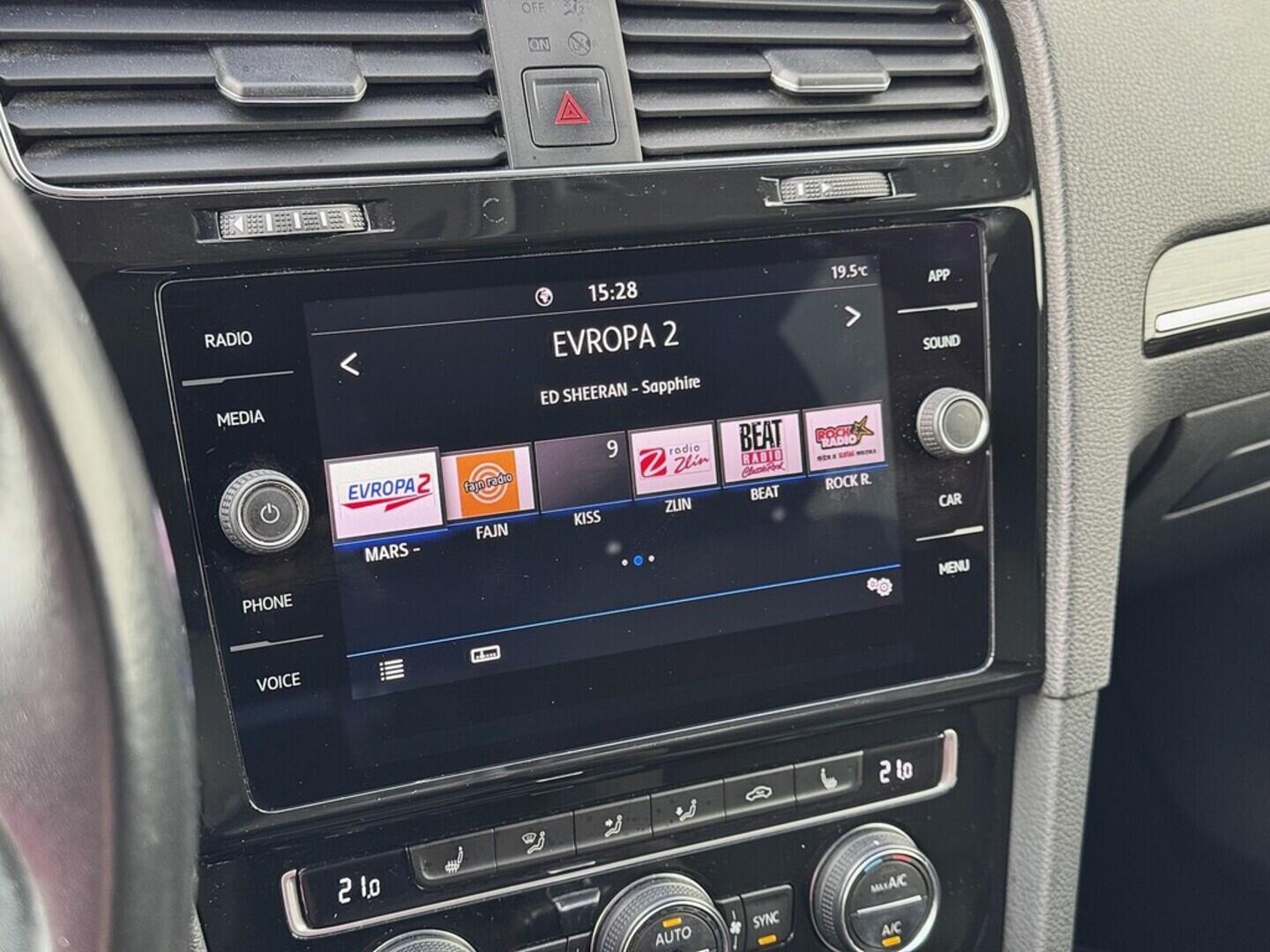 O419V07839_25.webp_GOLF Highline 1.5 TGI 96 kW automat, DPH