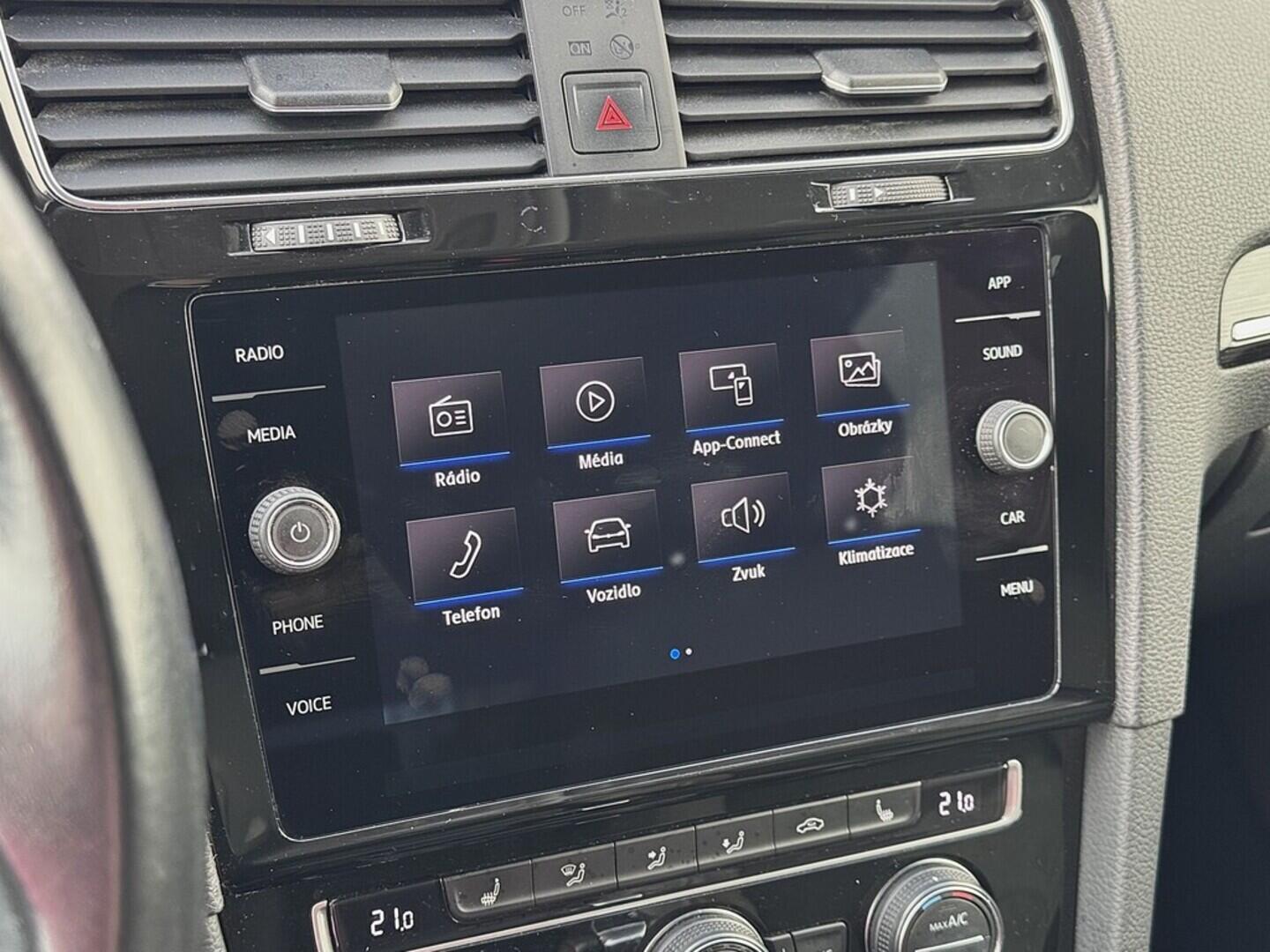 O419V07839_27.webp_GOLF Highline 1.5 TGI 96 kW automat, DPH