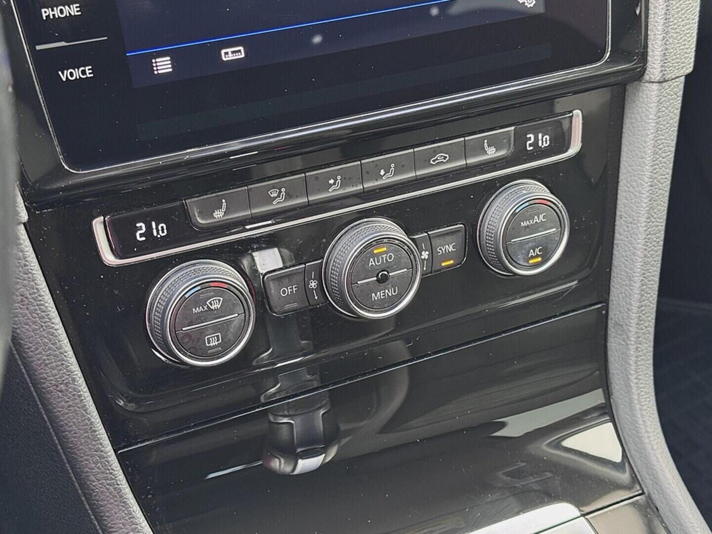 O419V07839_31.webp_GOLF Highline 1.5 TGI 96 kW automat, DPH