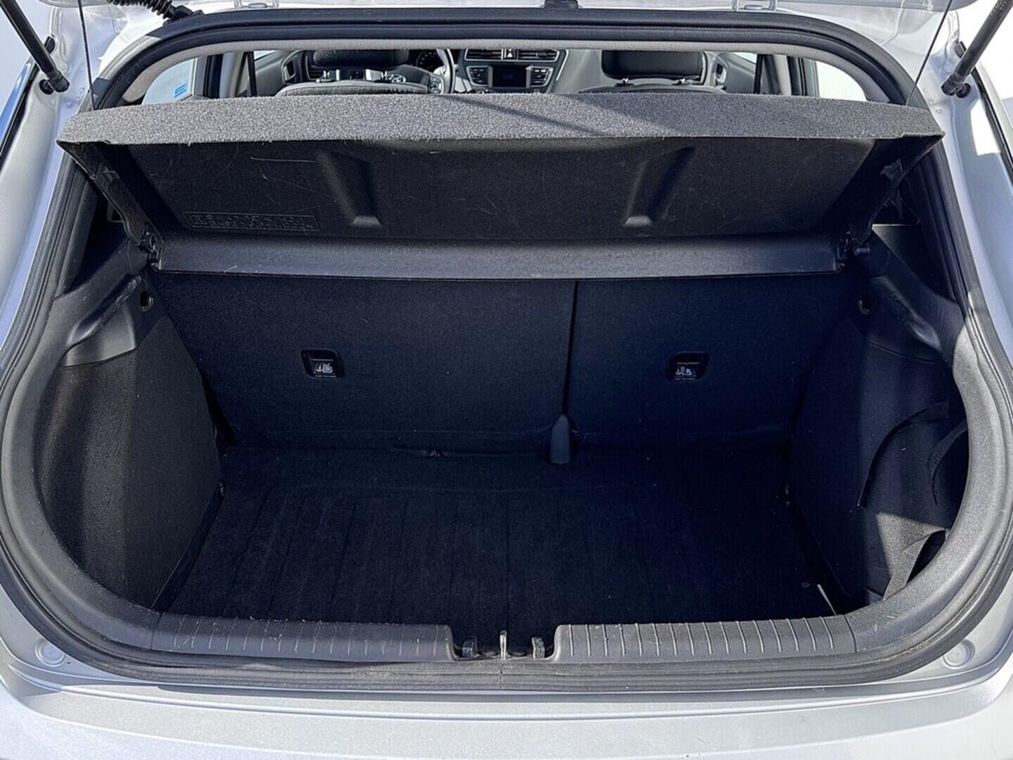 O419V07841_28.webp_I20  1.2 T-GDi 55 kW manuál