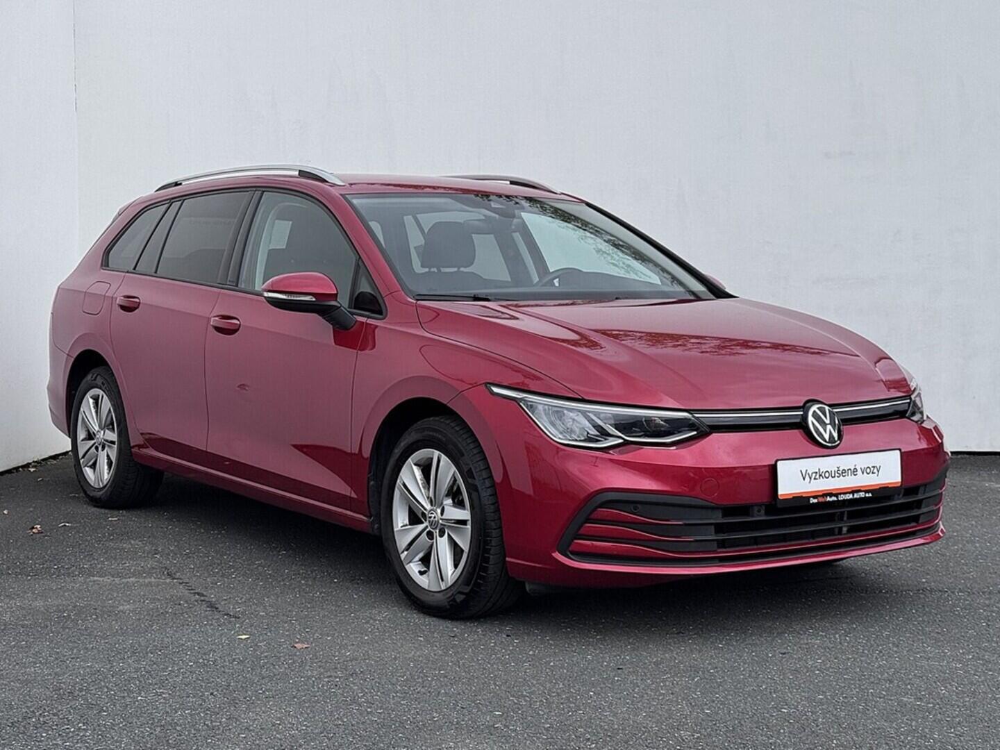 O419V07846_14.webp_GOLF Life 1.5 TSI 96 kW manuál