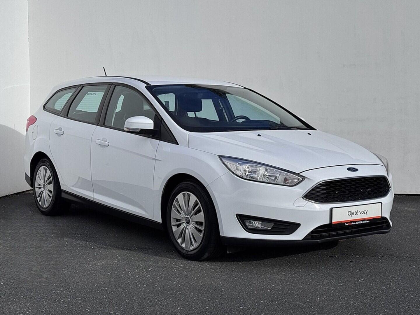 O419V07847_14.webp_FOCUS Trend 1.5  70 kW manuál, DPH