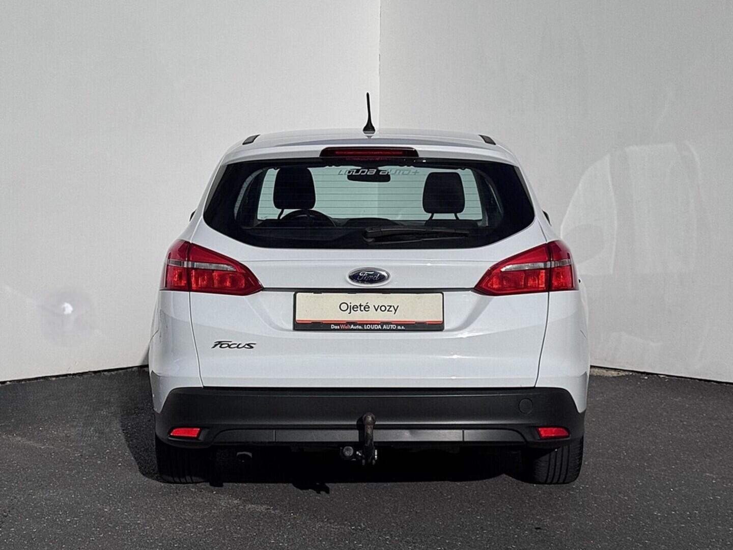 O419V07847_17.webp_FOCUS Trend 1.5  70 kW manuál, DPH