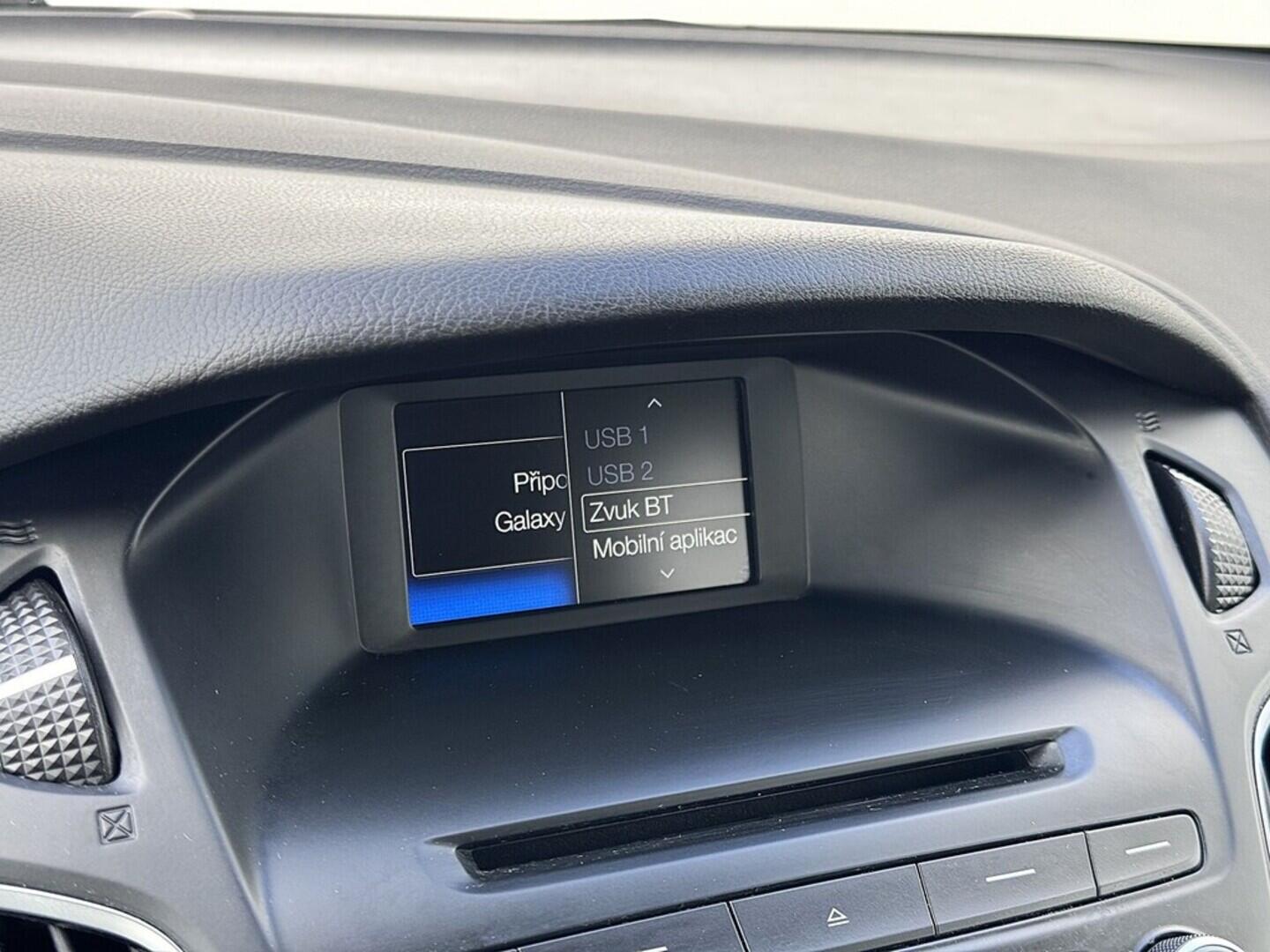 O419V07847_25.webp_FOCUS Trend 1.5  70 kW manuál, DPH