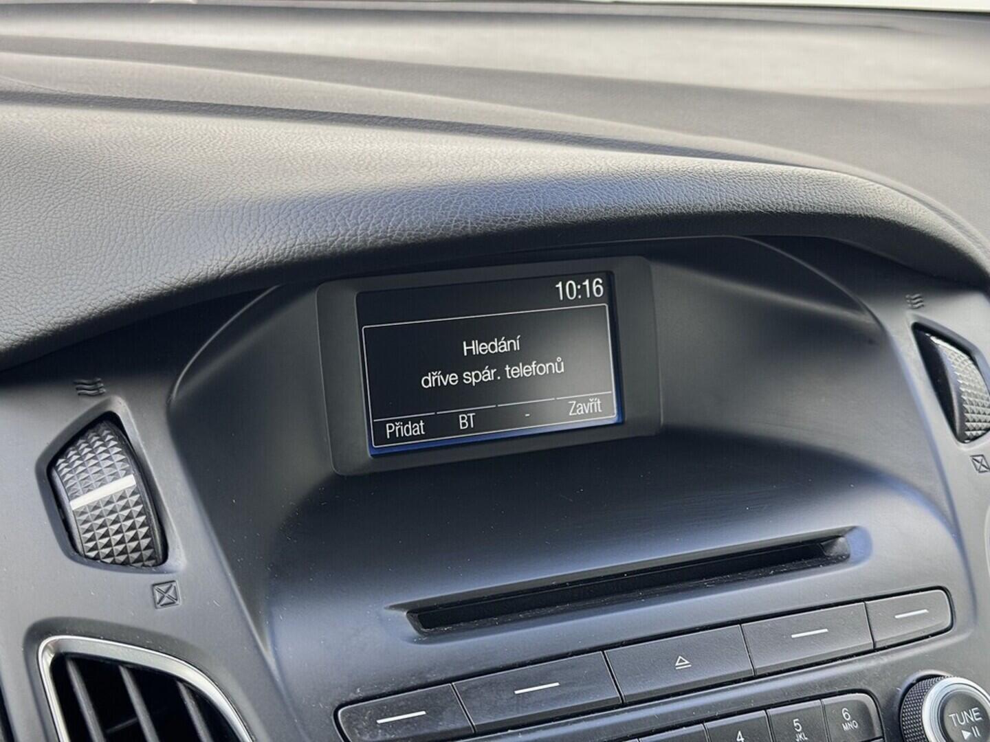 O419V07847_26.webp_FOCUS Trend 1.5  70 kW manuál, DPH